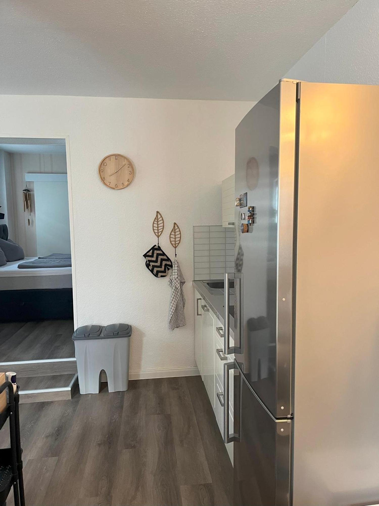 Ferienwohnung Am Strom Росток Екстериор снимка